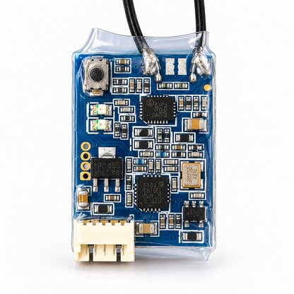 FrSky XSR EU LBT Empfänger – Platine Vorderseite mit S.Port und Antennen
